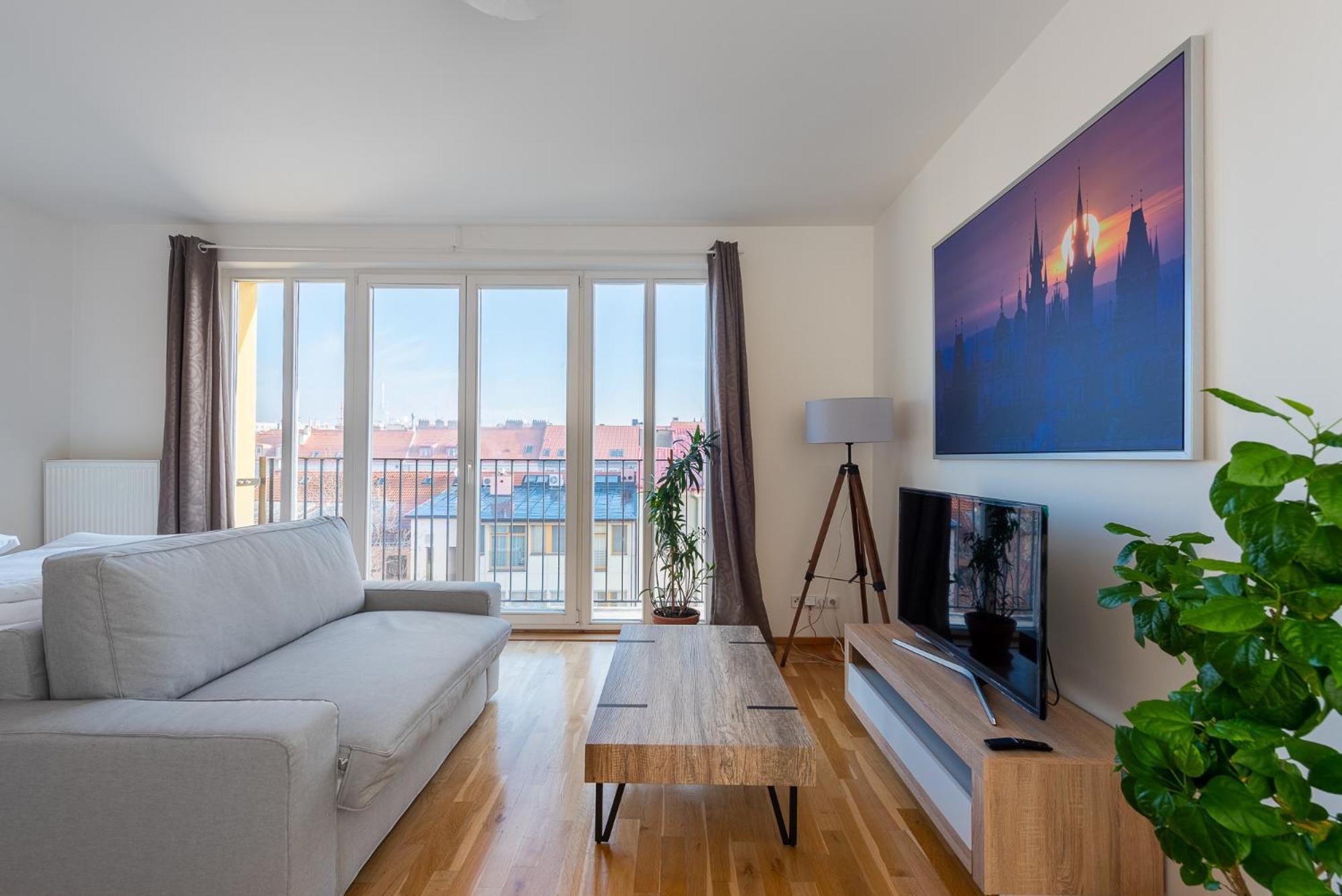 Sunny Safron Apartment Praha Bagian luar foto