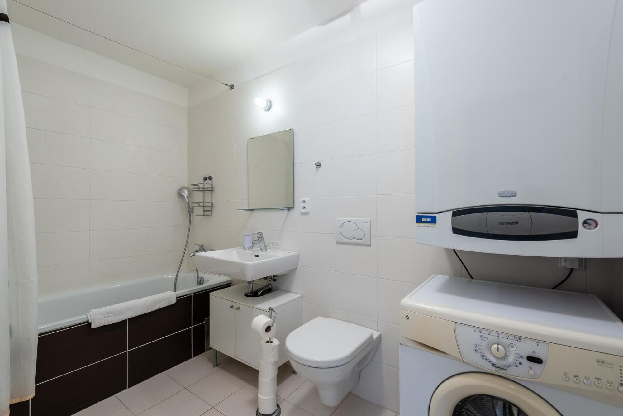 Sunny Safron Apartment Praha Bagian luar foto